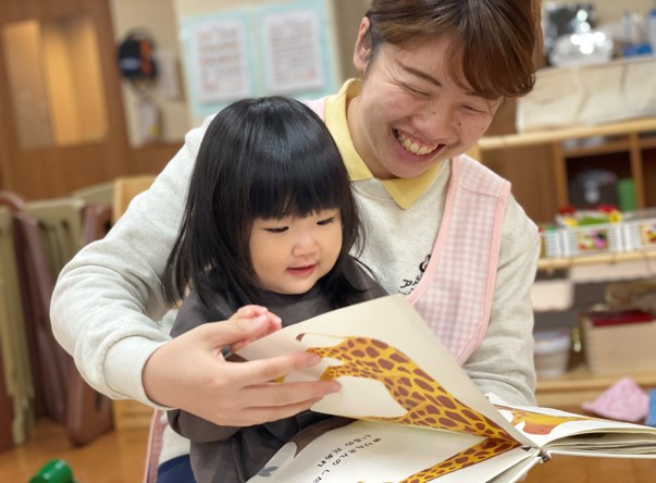子育て事業部で働く社員